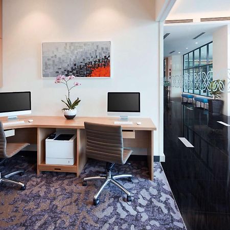 Hilton Garden Inn Puchong Ngoại thất bức ảnh