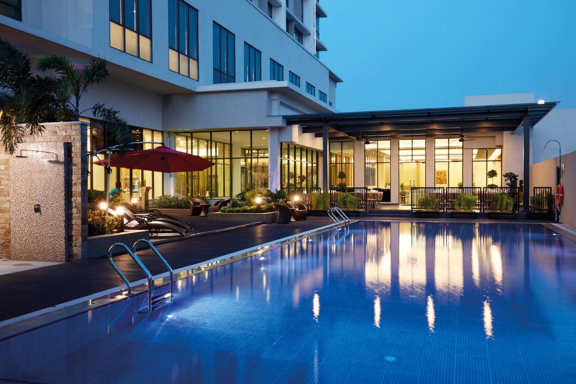 Hilton Garden Inn Puchong Ngoại thất bức ảnh