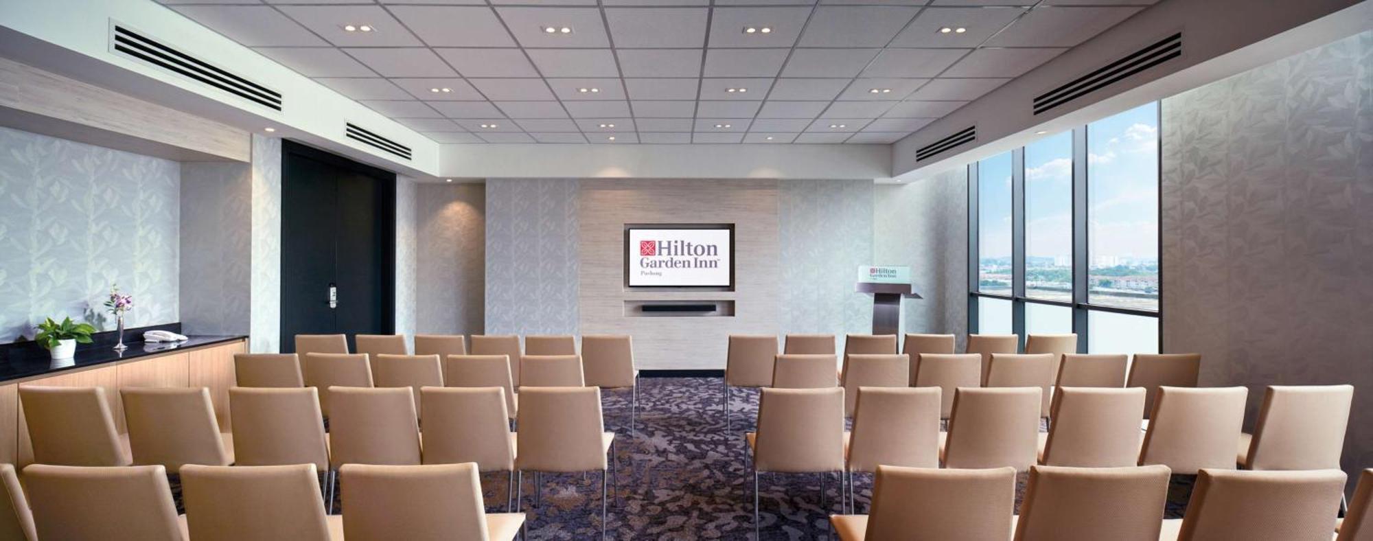 Hilton Garden Inn Puchong Ngoại thất bức ảnh